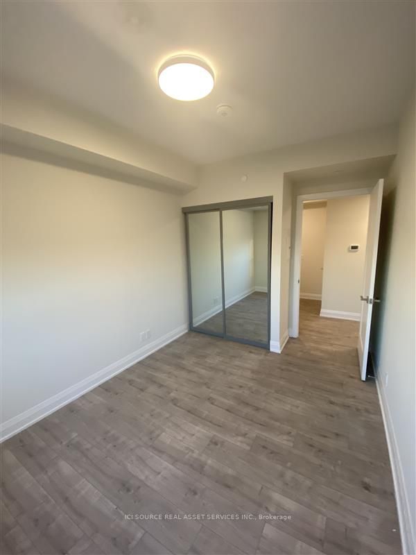 18 Water Walk Dr, #3703