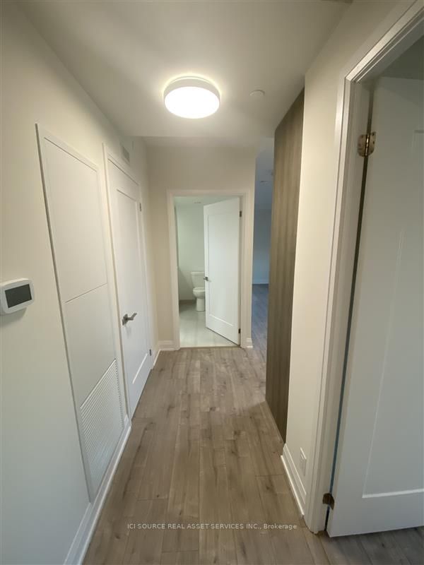18 Water Walk Dr, #3703