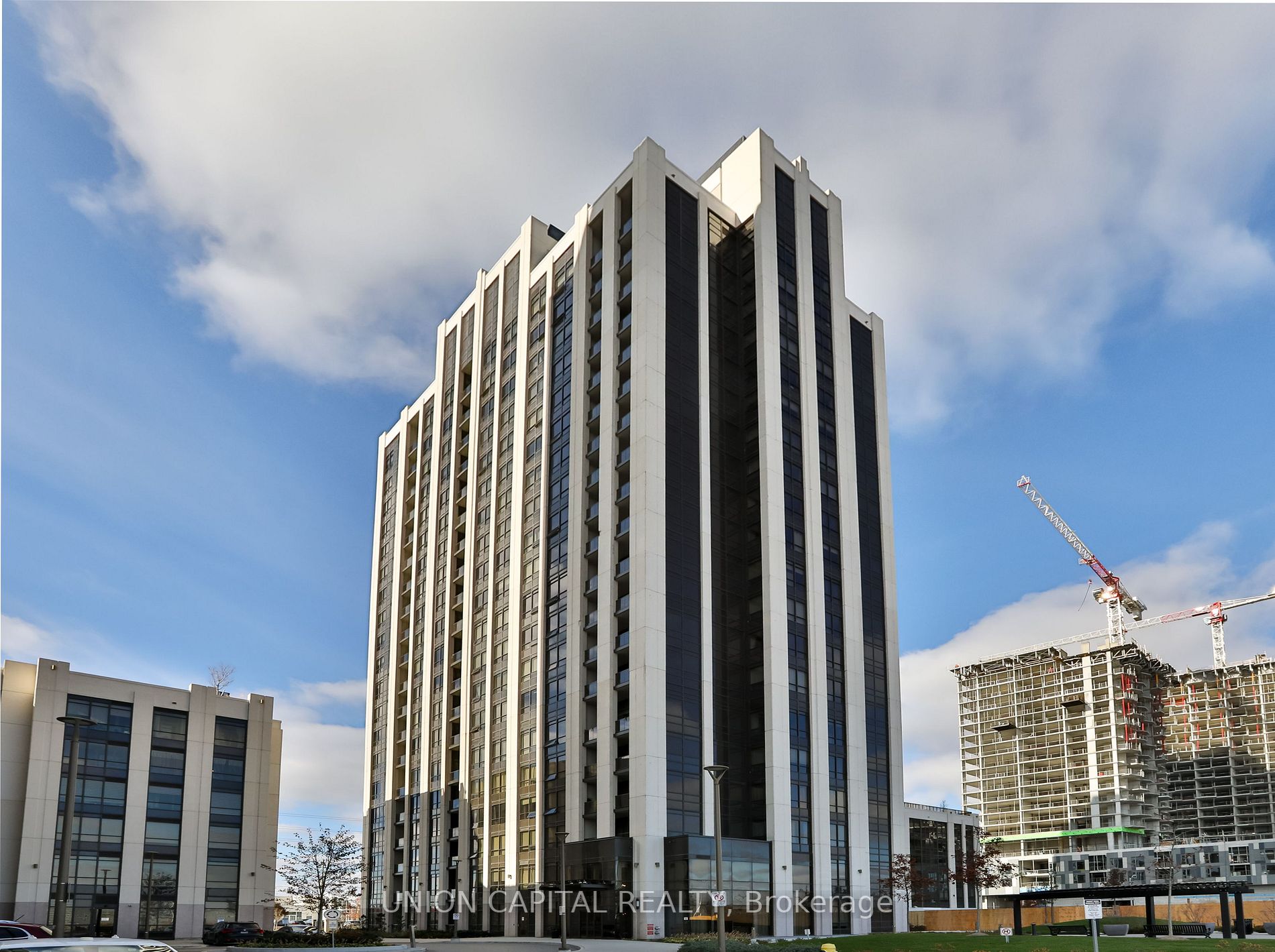 9085 Jane St, #1202