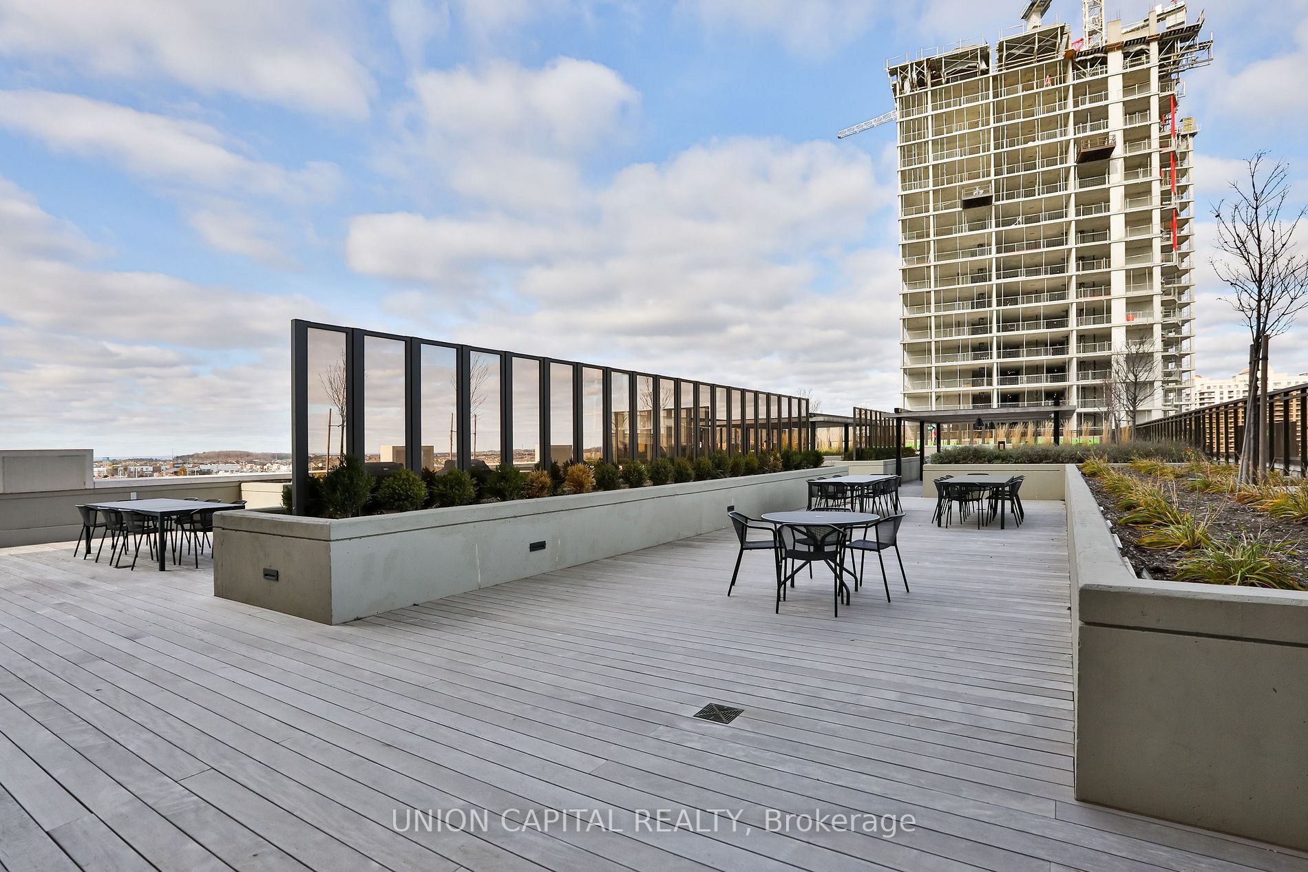 9085 Jane St, #1202