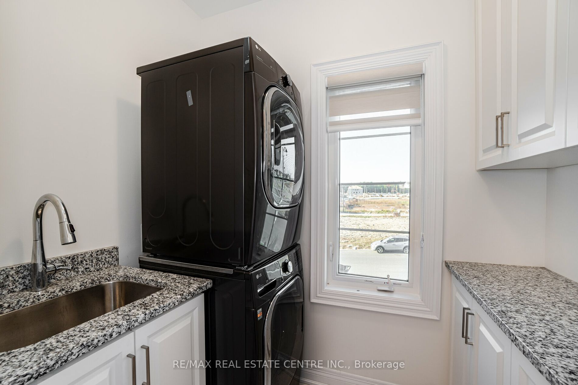 33 Brant Dr