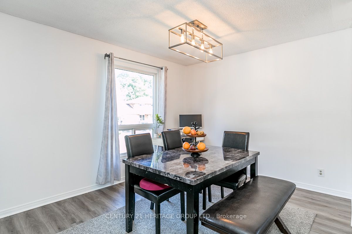 71 Boyne Cres