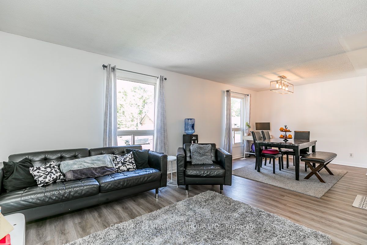 71 Boyne Cres