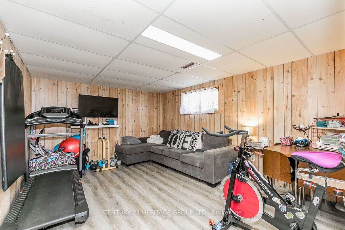 71 Boyne Cres