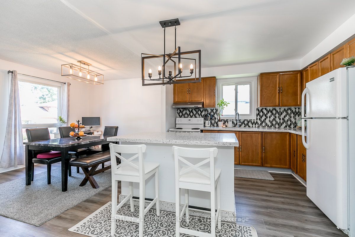 71 Boyne Cres