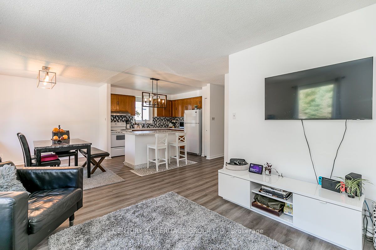 71 Boyne Cres