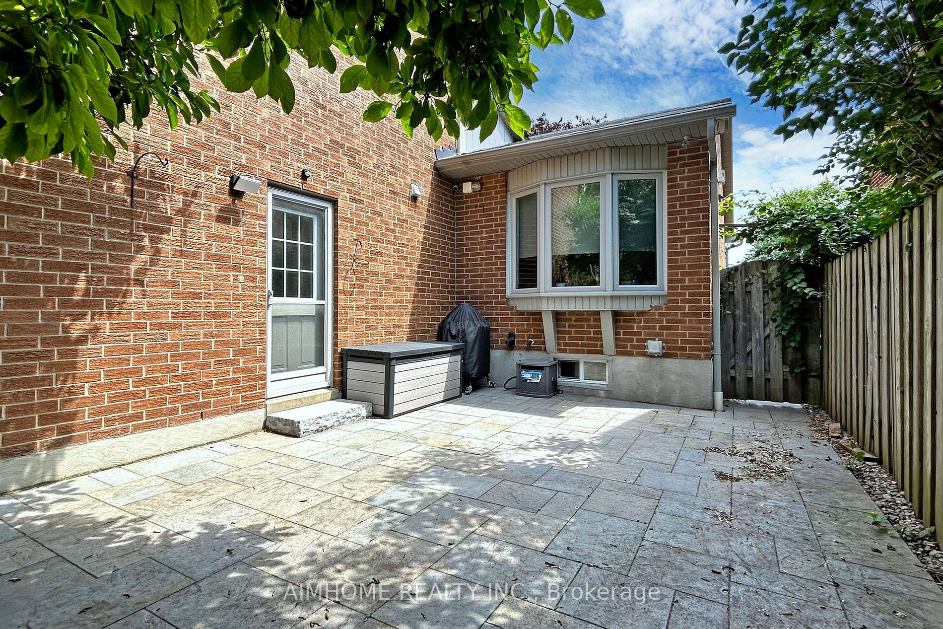 188 Harrison Dr