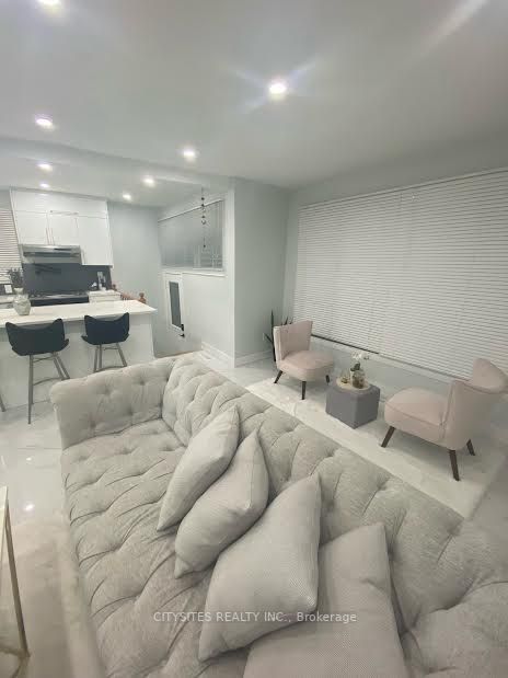 103 Walter Ave, #Main