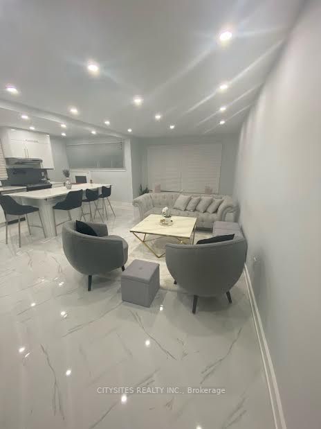 103 Walter Ave, #Main