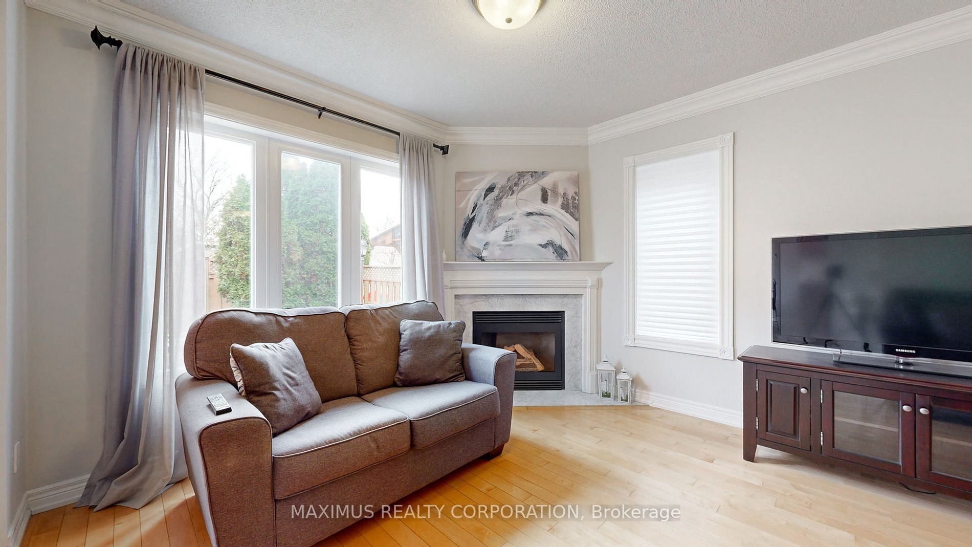 105 Richbell St
