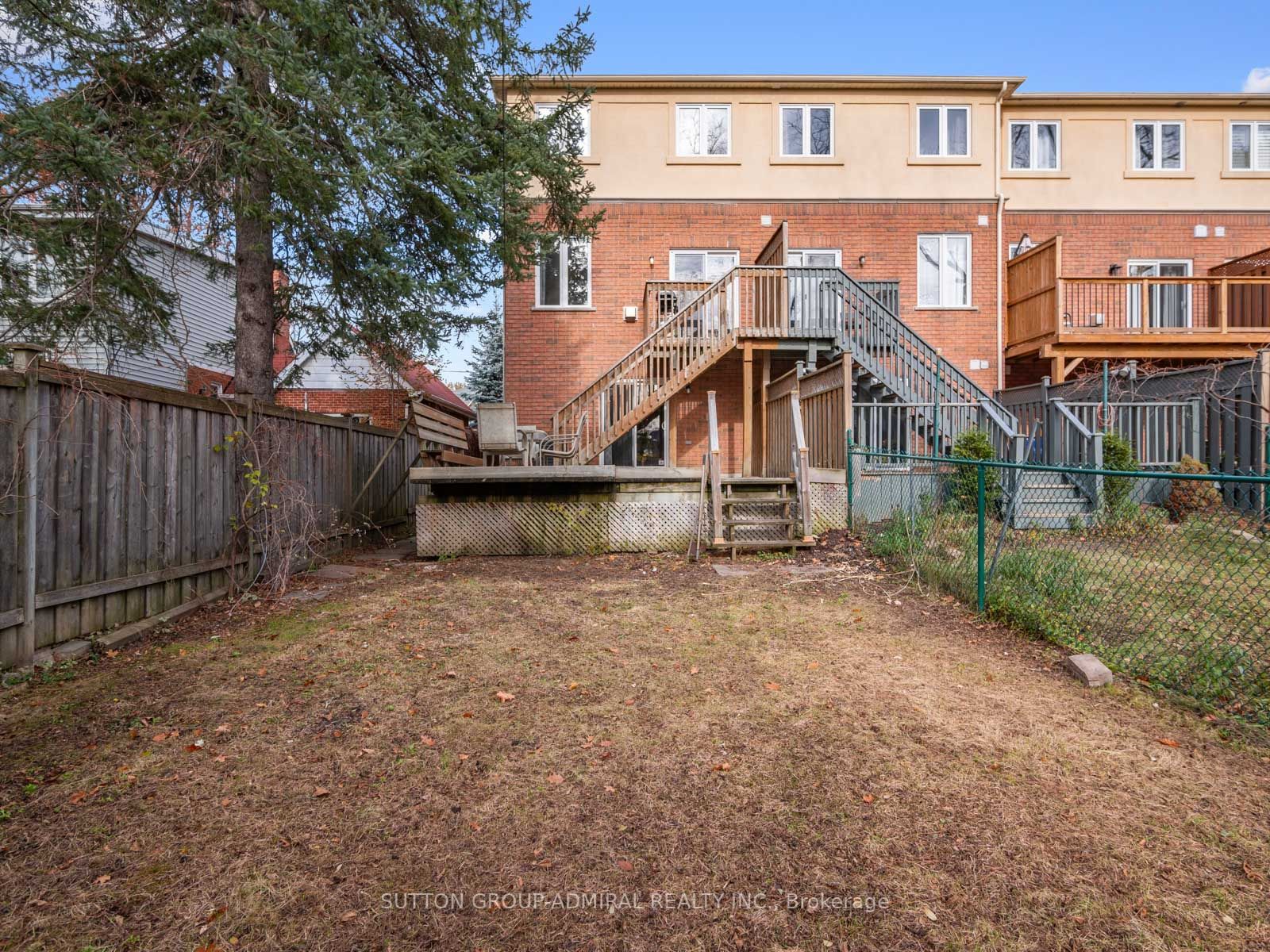 104A Benson Ave