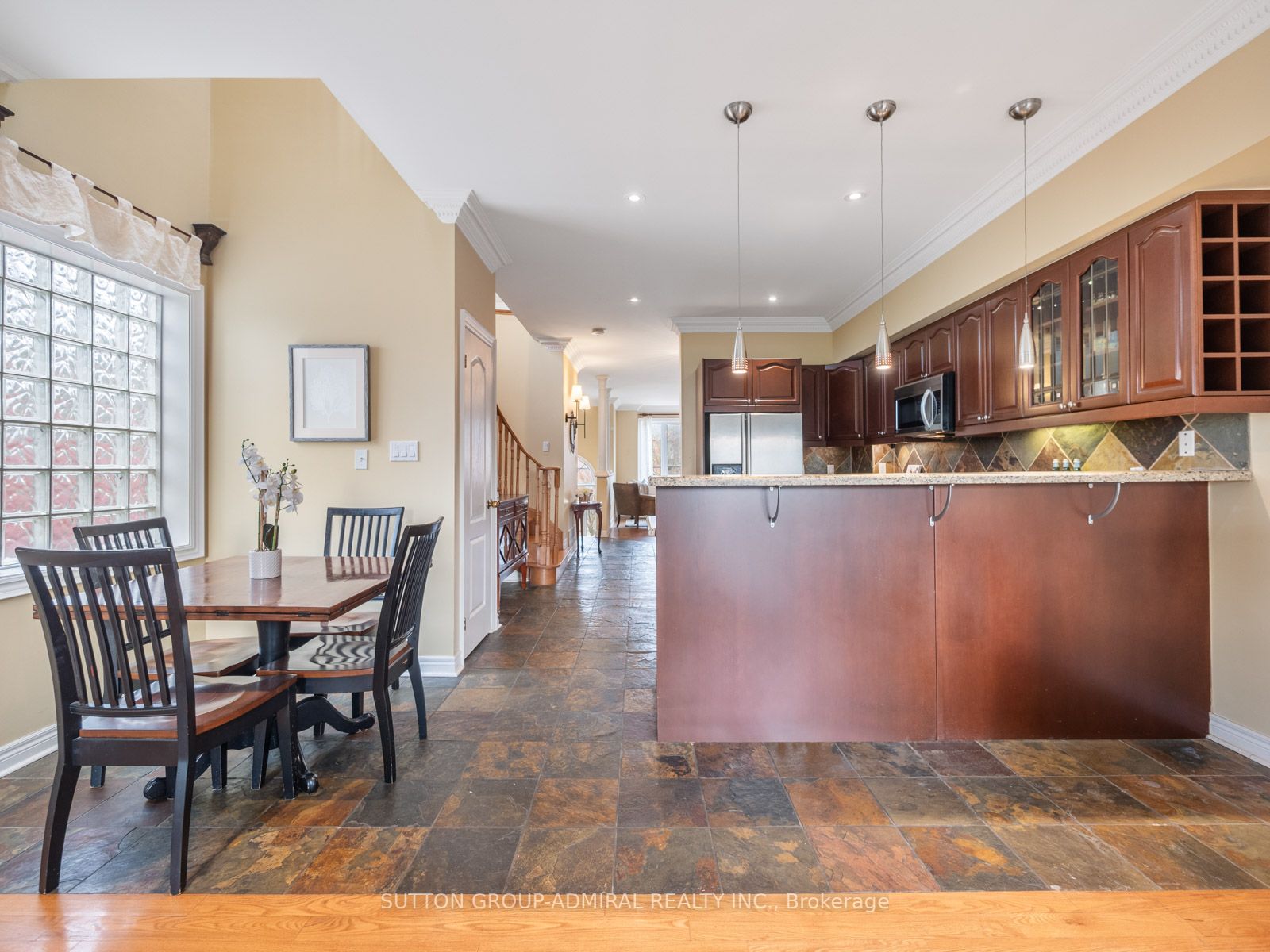 104A Benson Ave