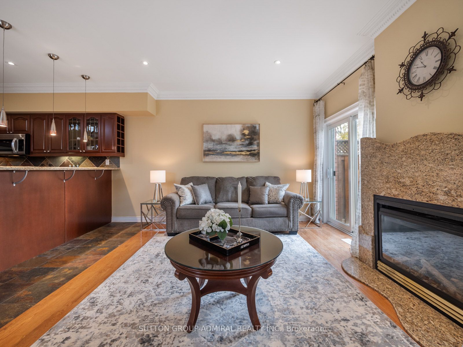 104A Benson Ave