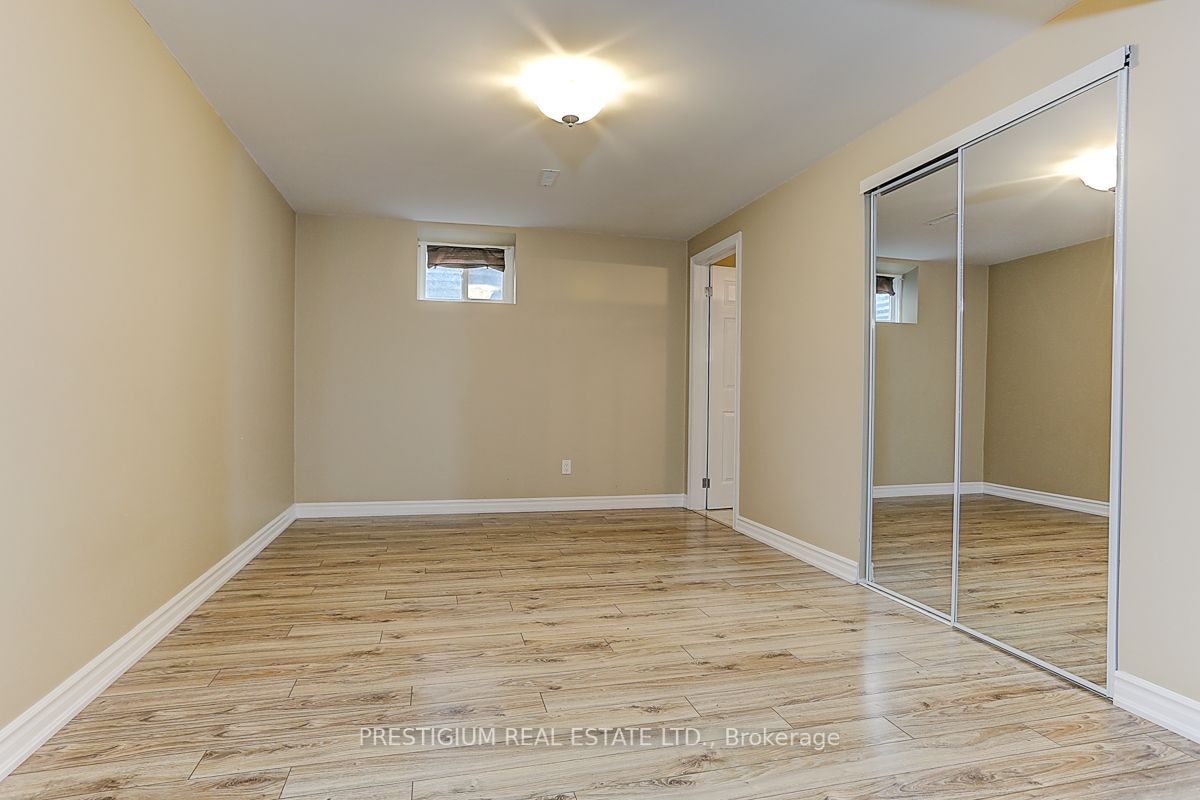61 Addington Sq