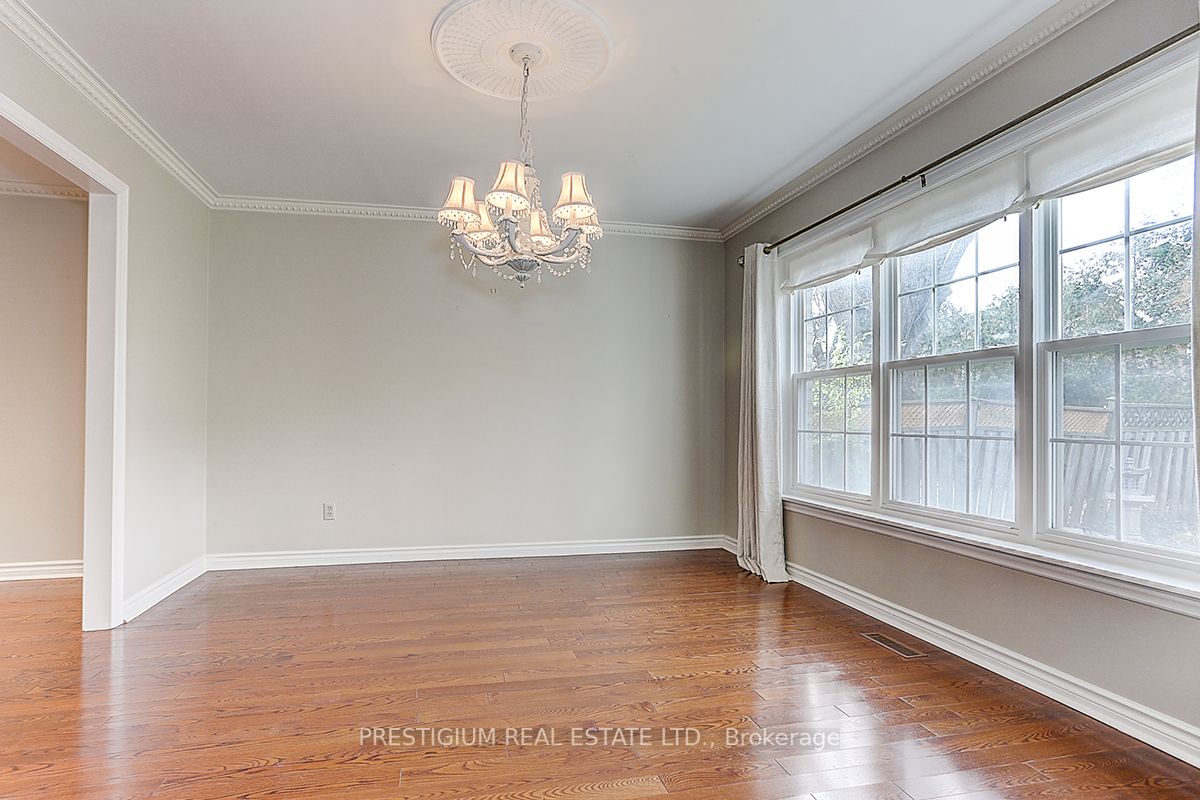 61 Addington Sq