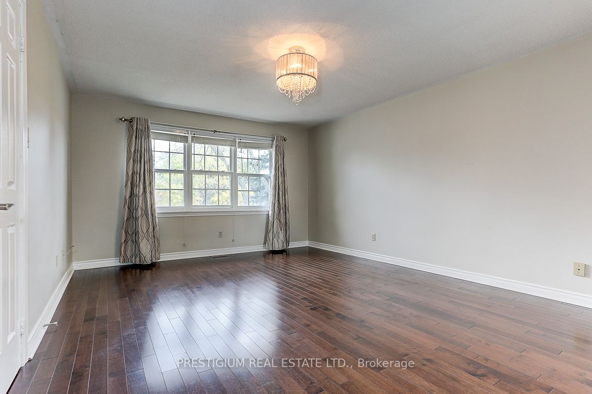61 Addington Sq