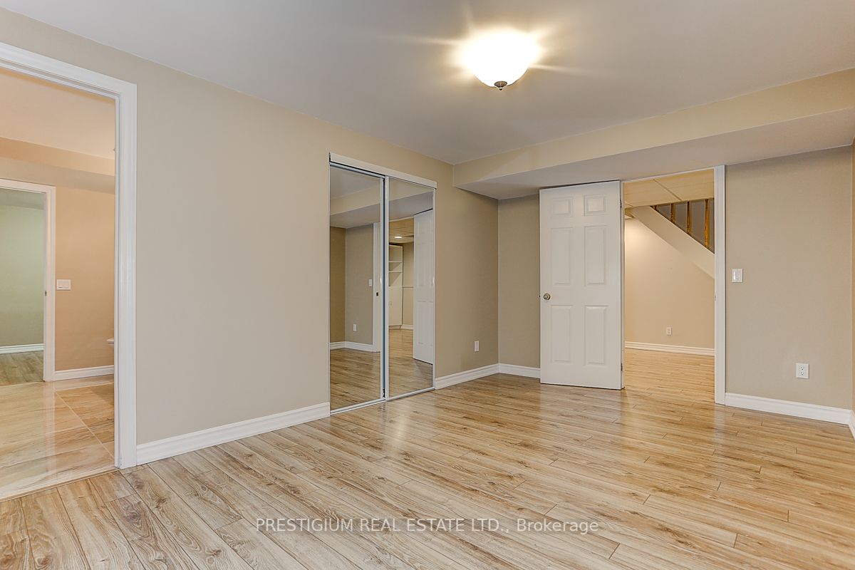 61 Addington Sq