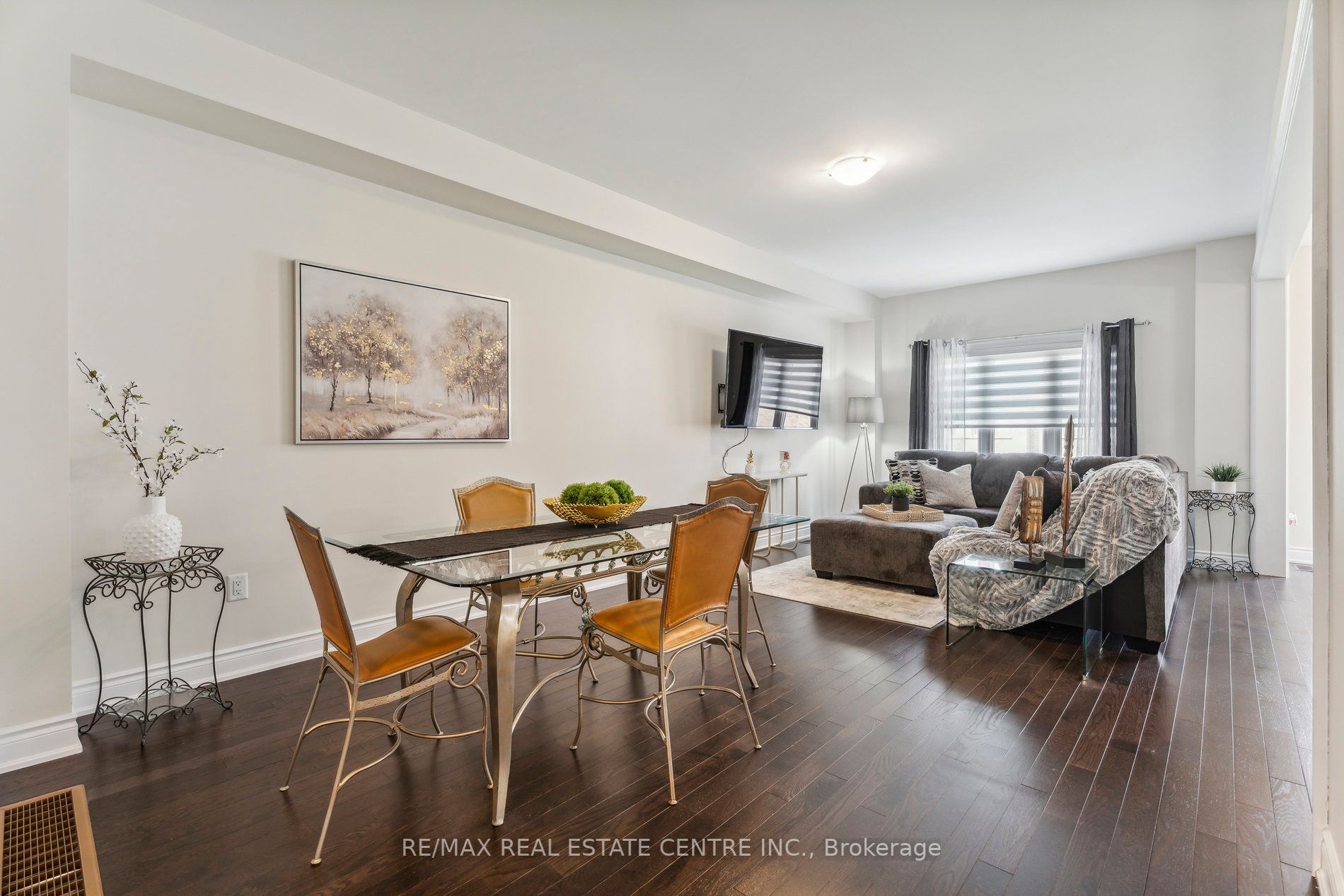 53 Janes Cres