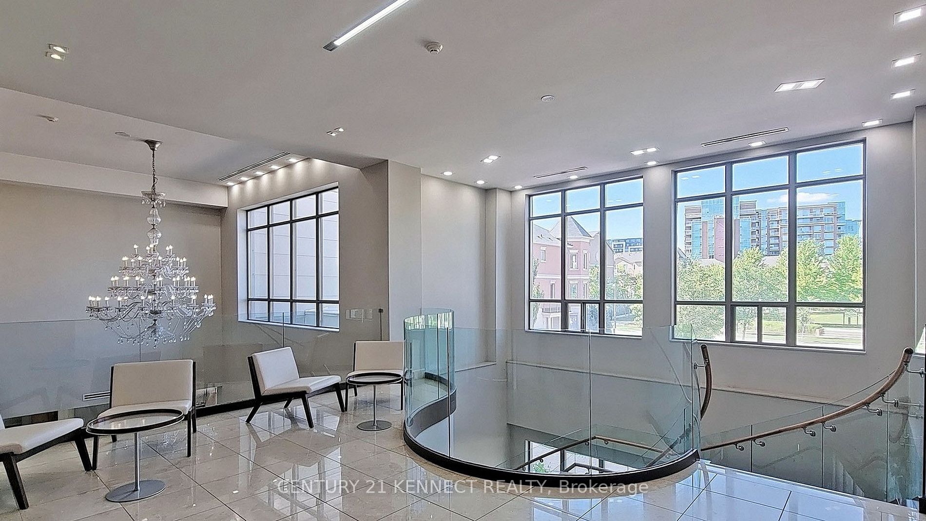 37 Galleria Pkwy, #910