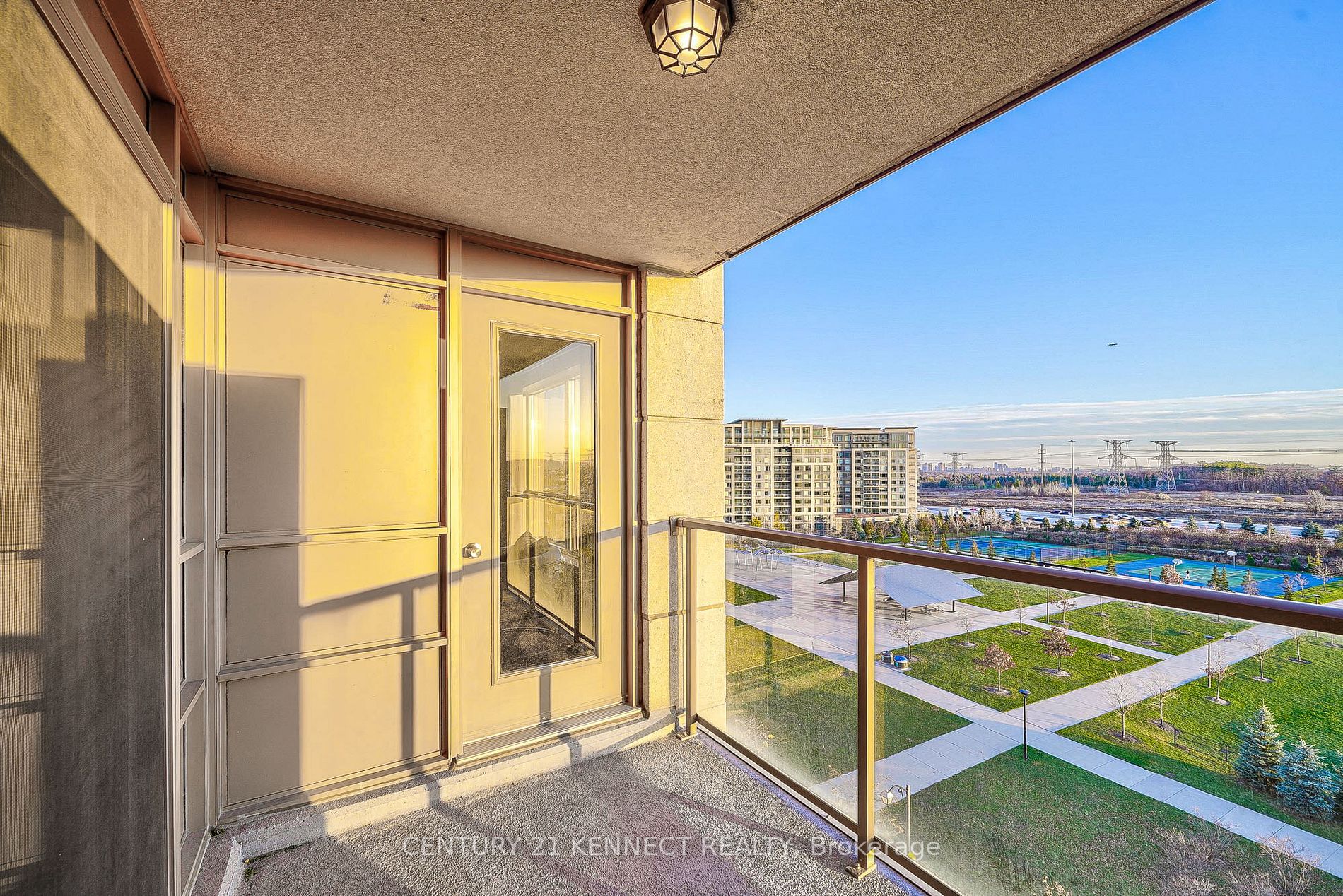 37 Galleria Pkwy, #910