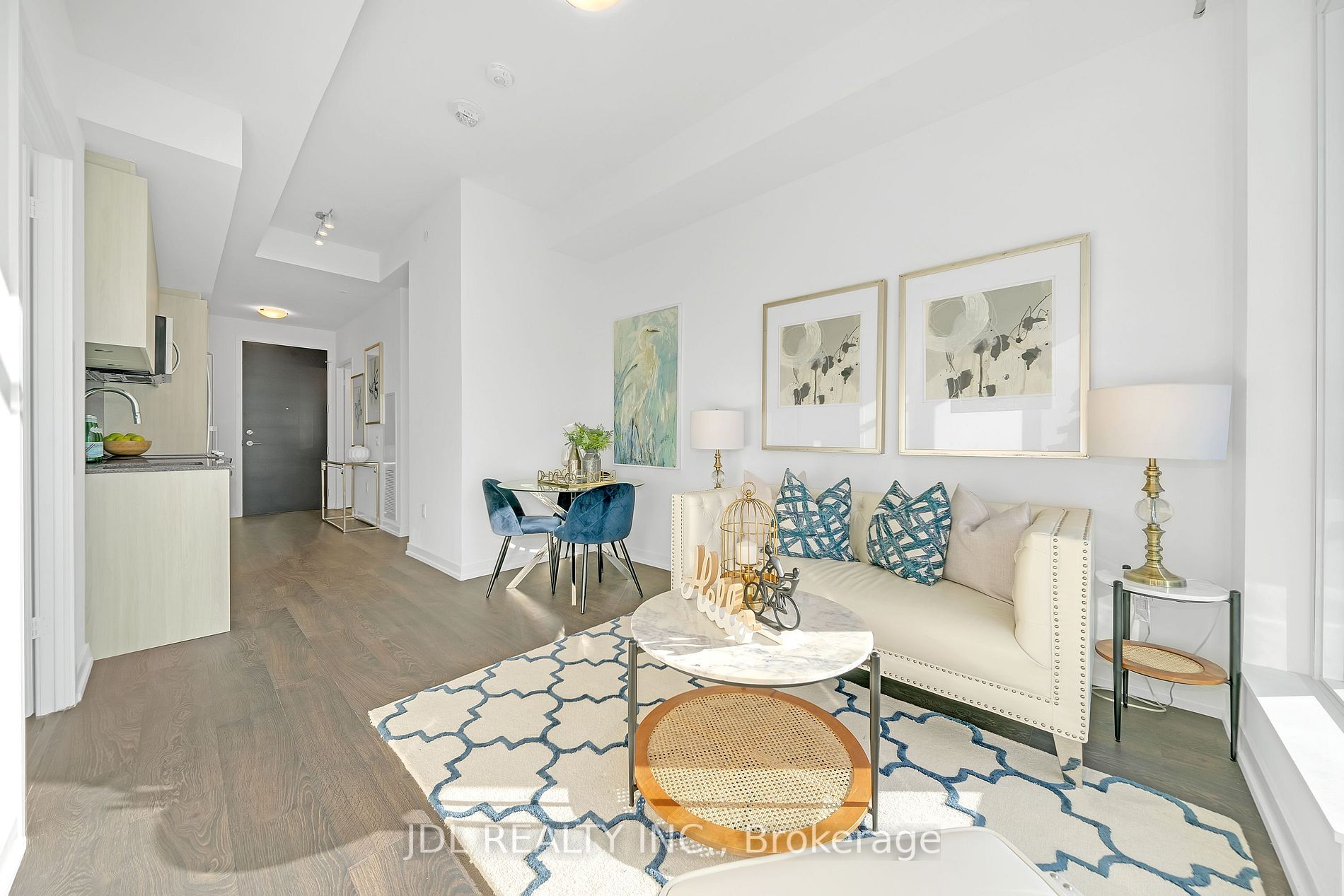 8868 Yonge St, #1701E