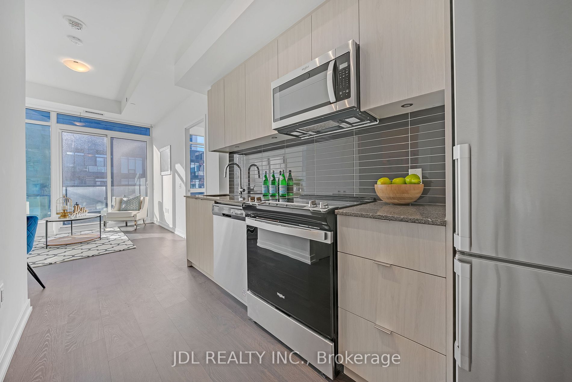 8868 Yonge St, #1701E