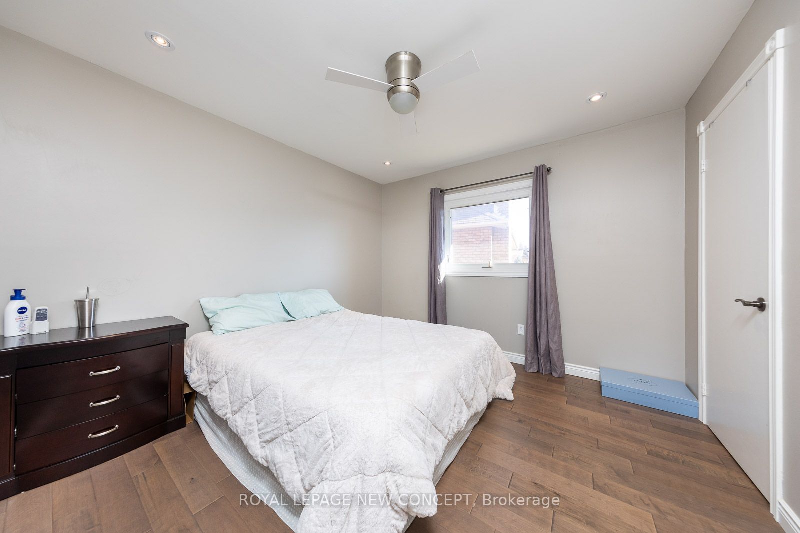 40 Marchwood Cres