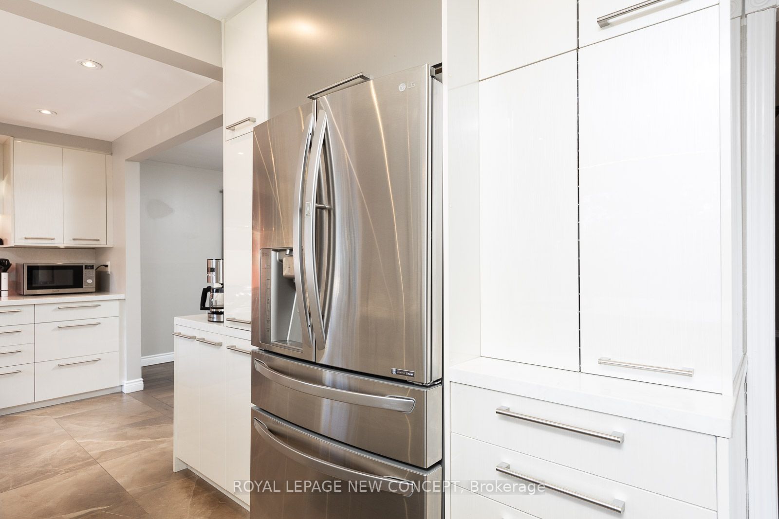 40 Marchwood Cres