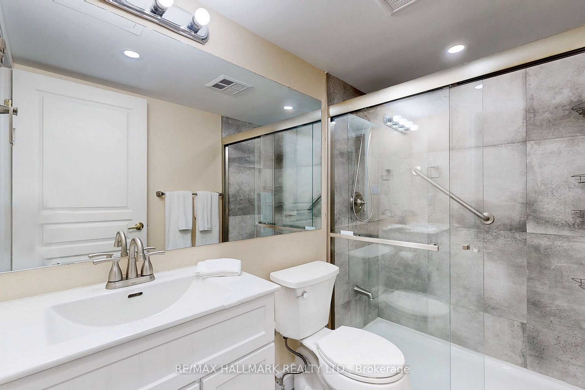 29 Northern Heights Dr, #315