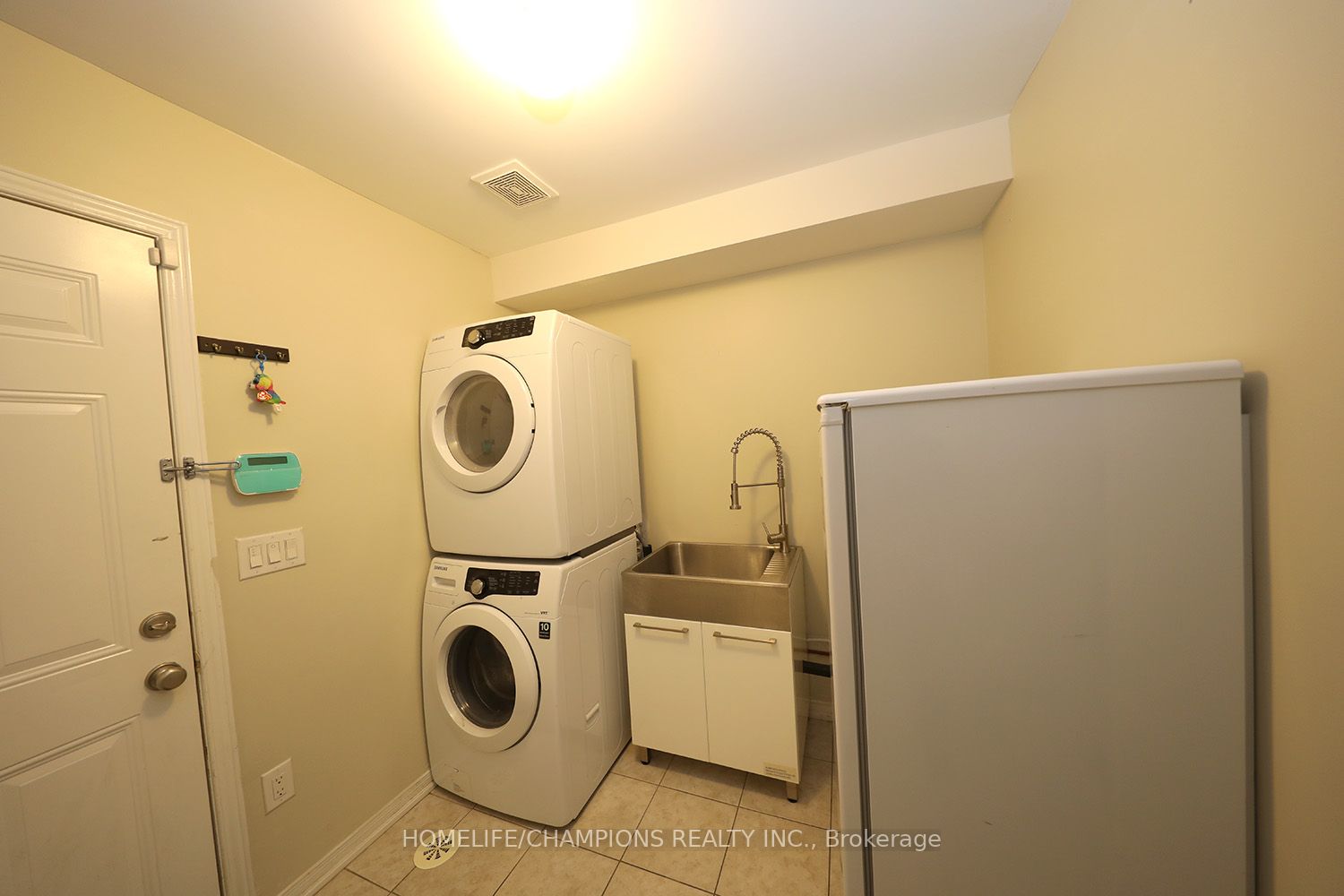 11 Valliere Dr