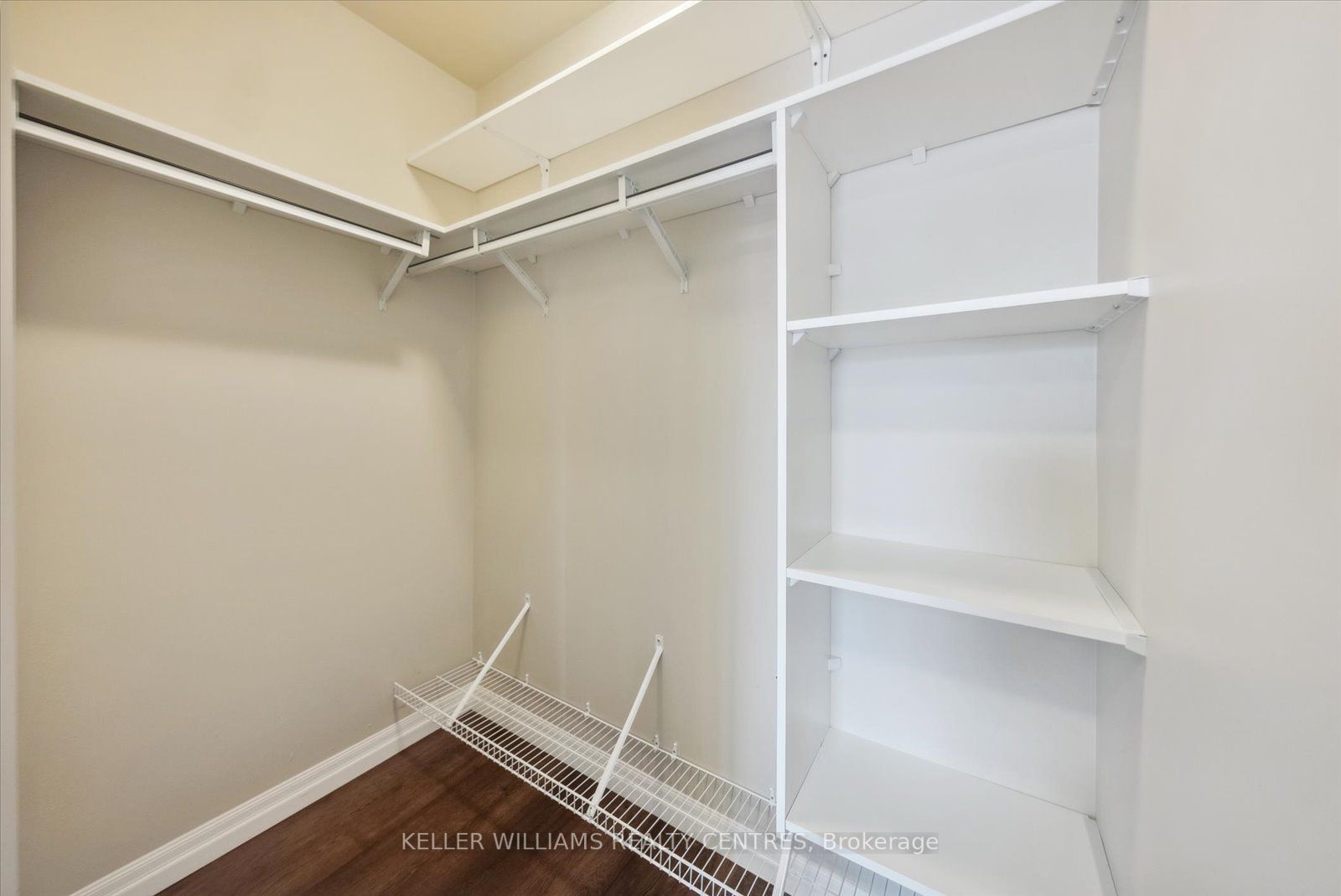 420 William Graham Dr, #218