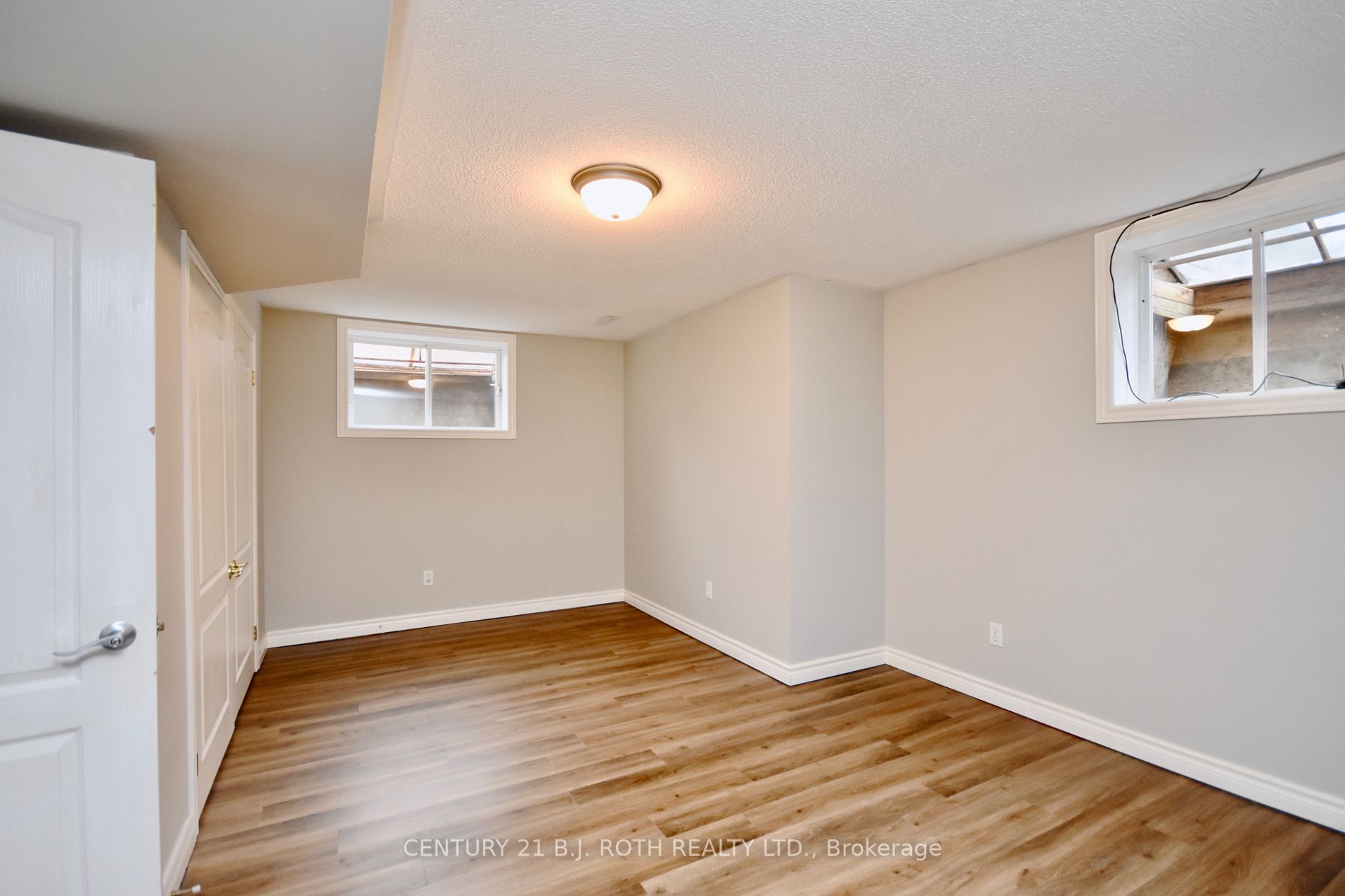 22 Pineview Tr