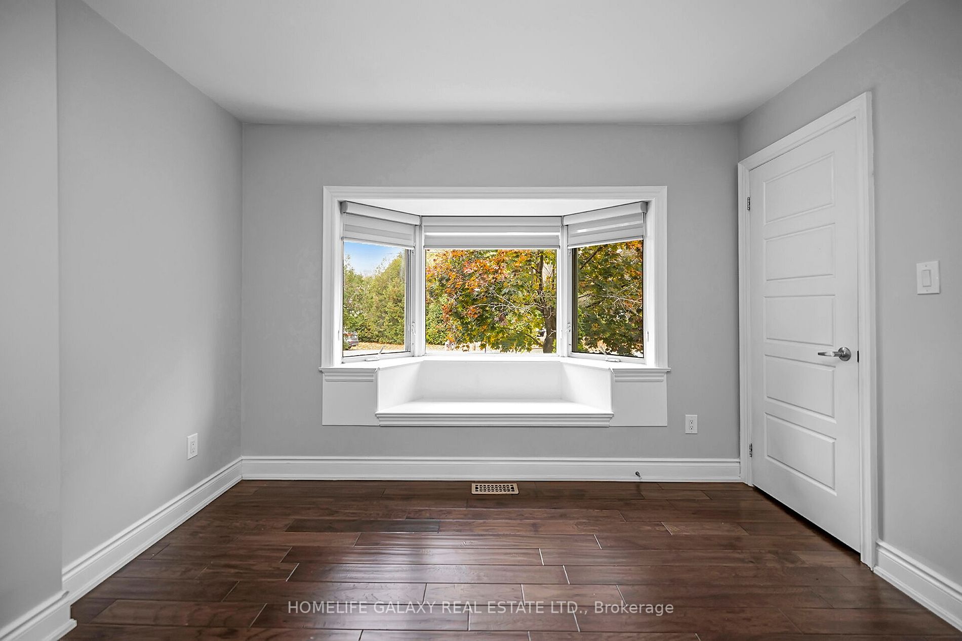 2049 Kate Ave