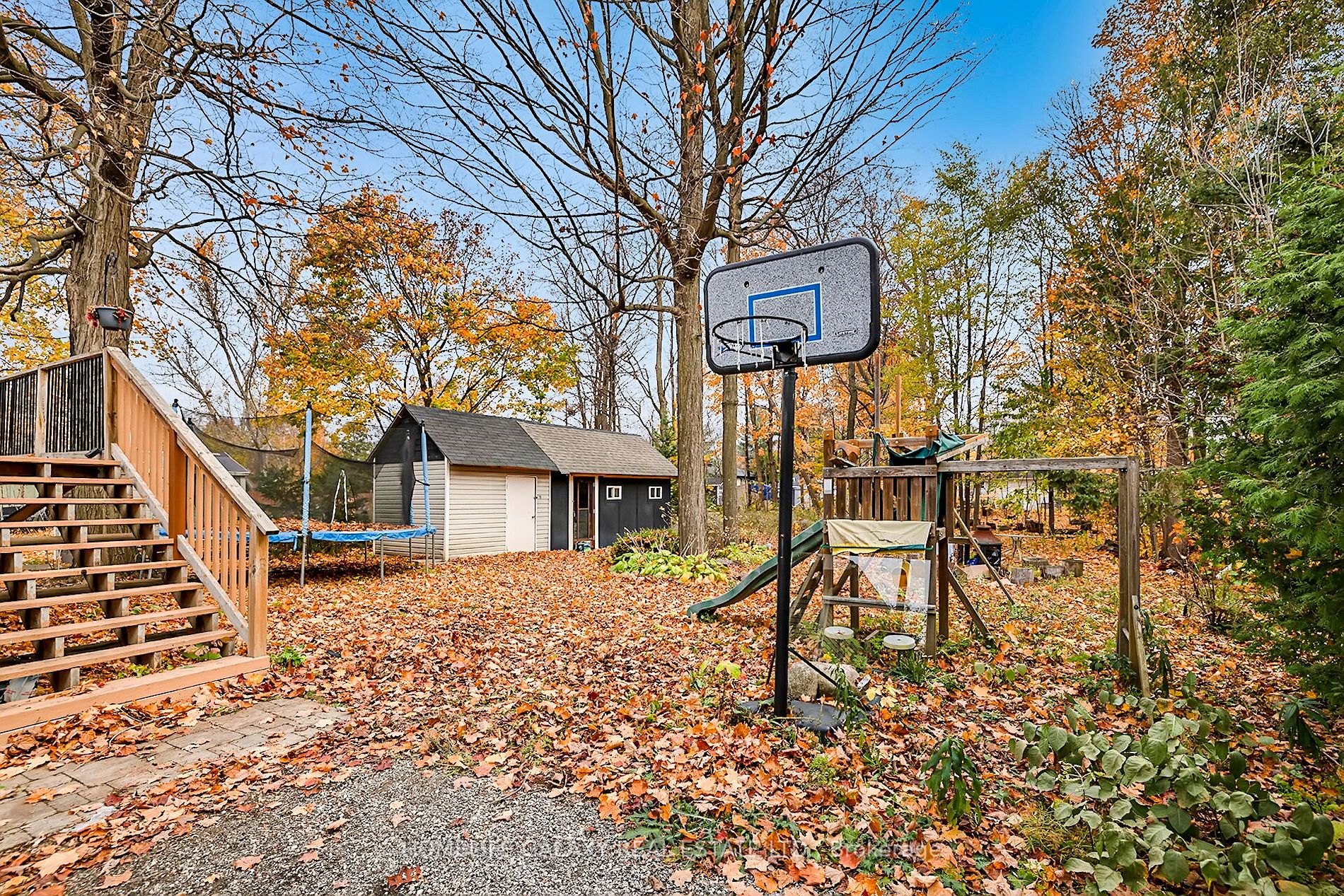 2049 Kate Ave