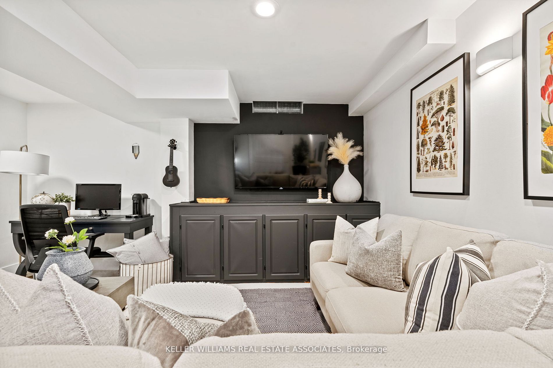 1017 Vance Cres