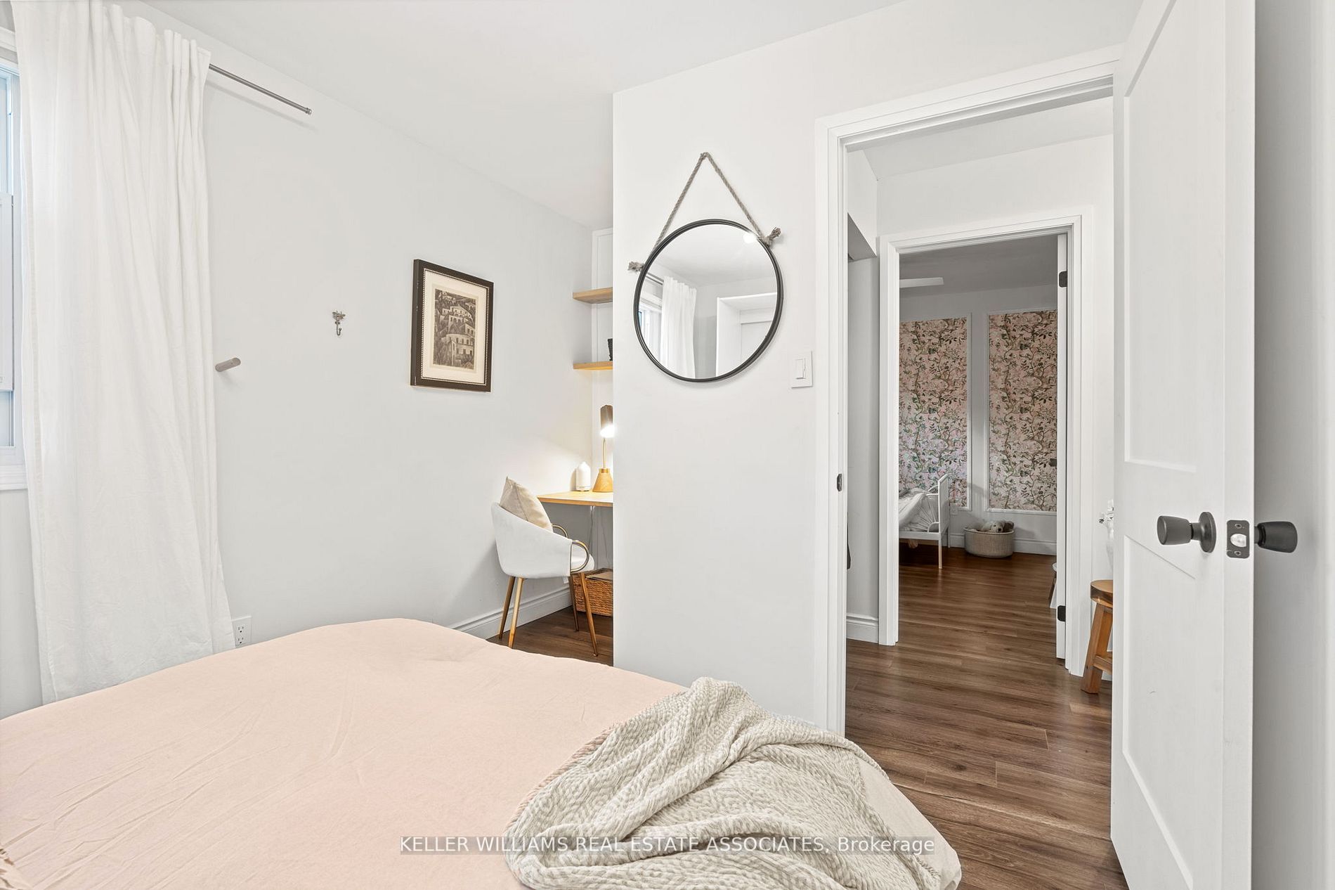 1017 Vance Cres