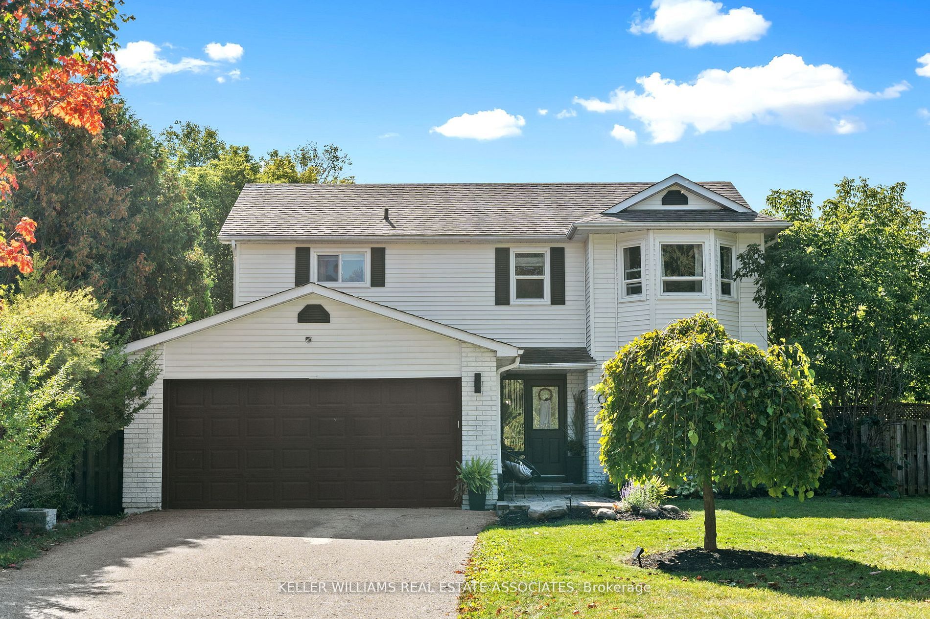 1017 Vance Cres
