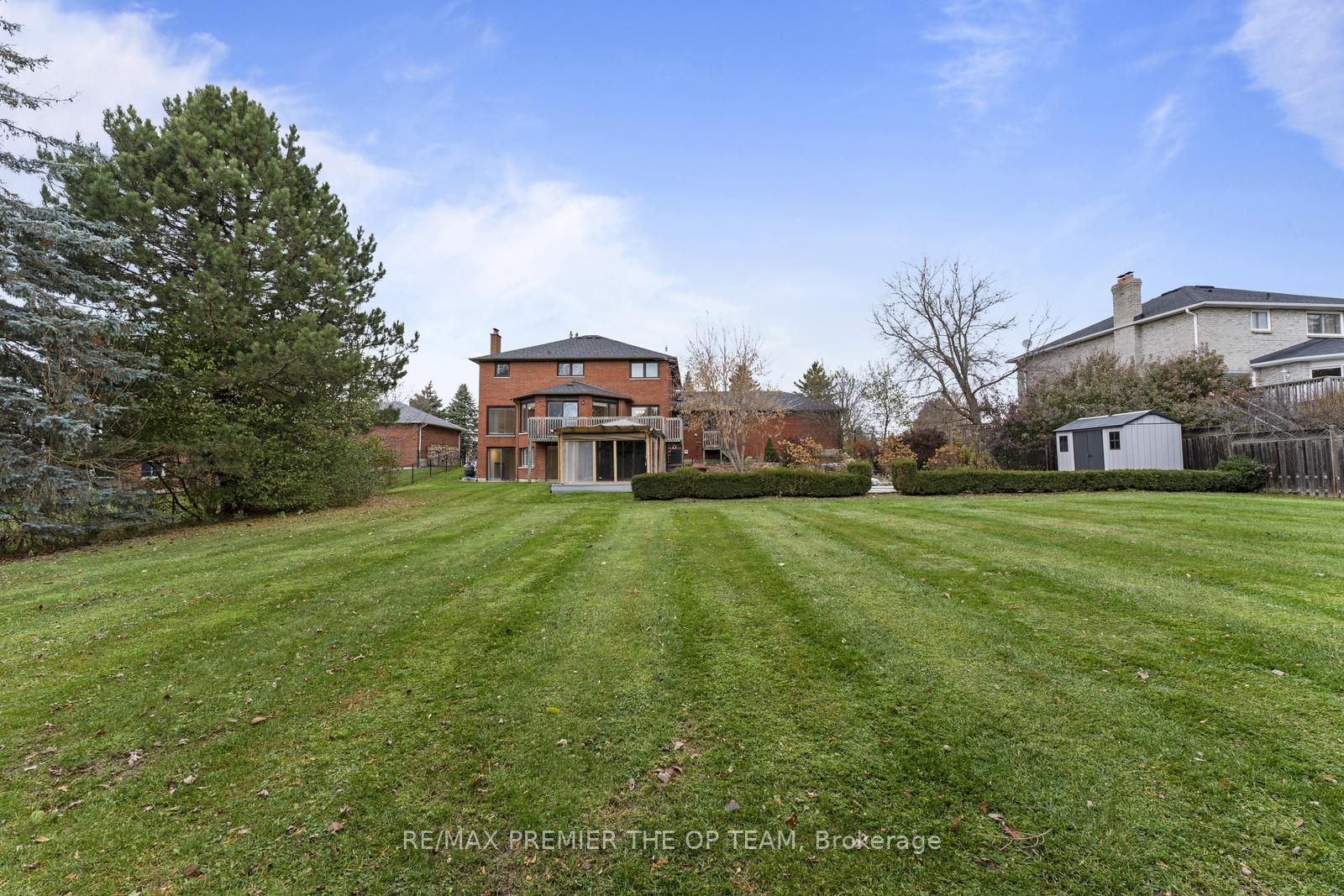 11 Ward Ave
