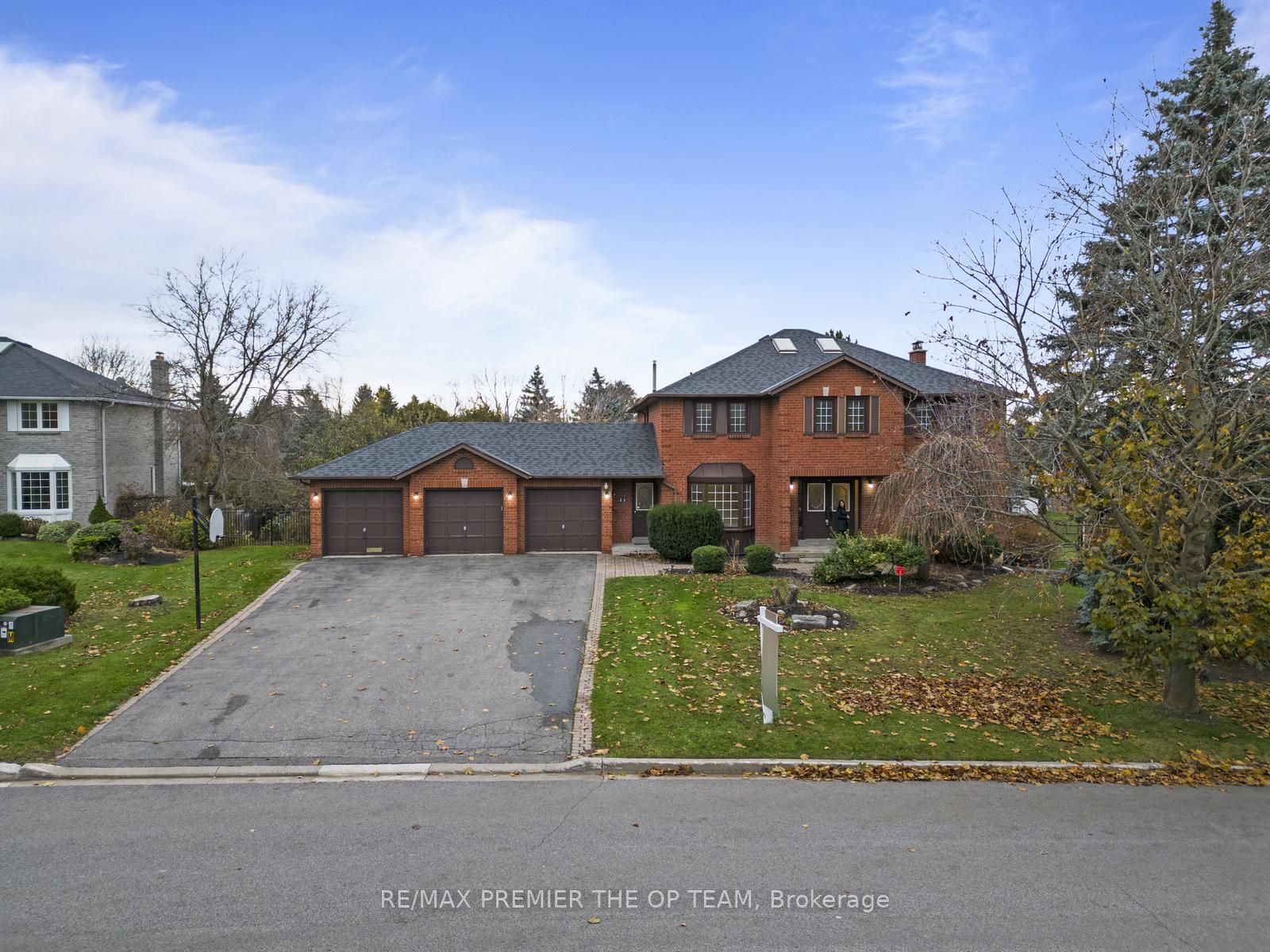 11 Ward Ave