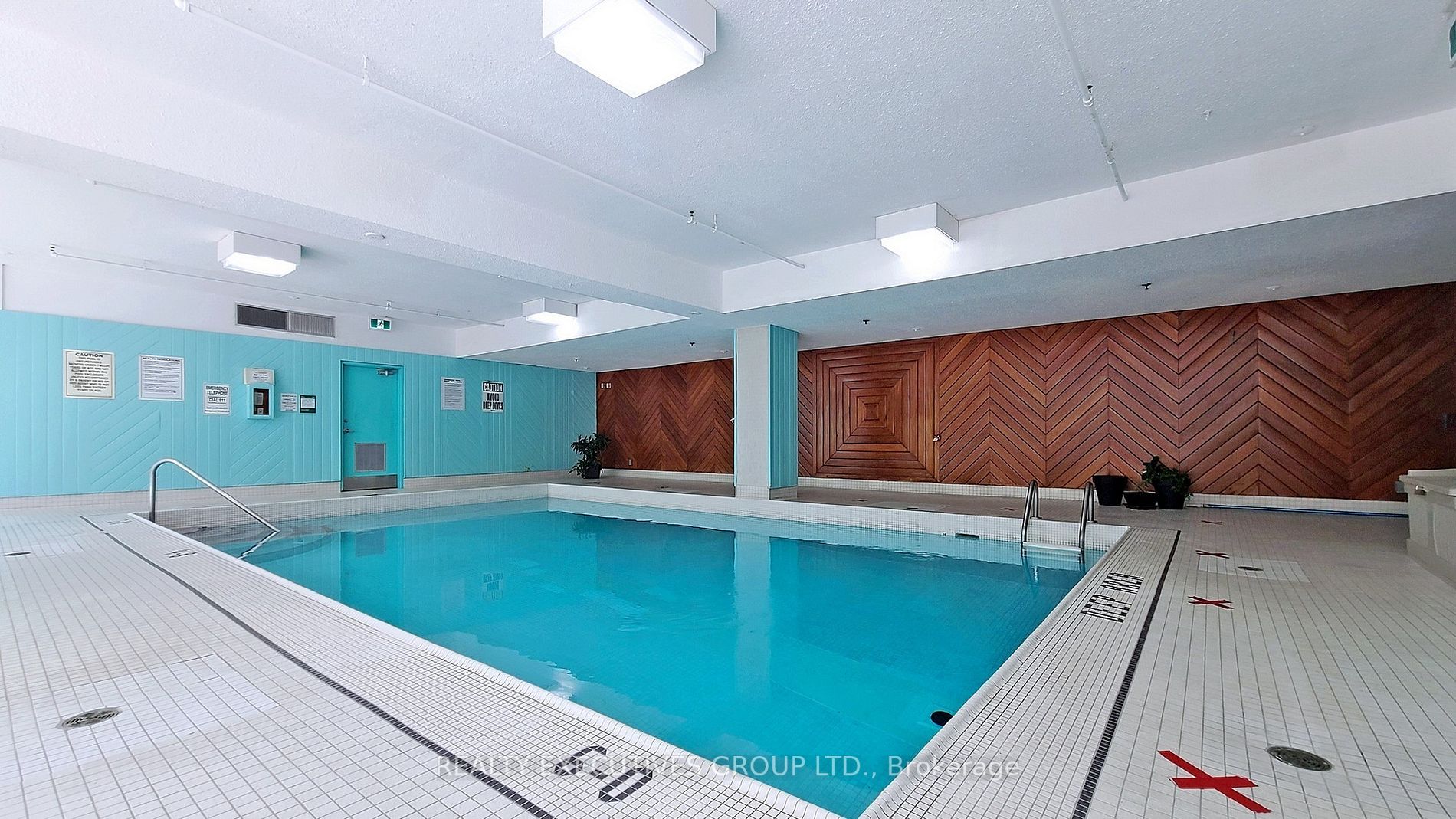 8111 Yonge St, #1805