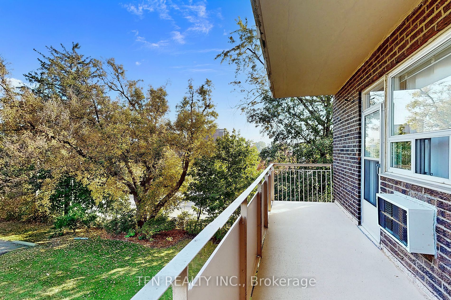 67 Richmond St, #301