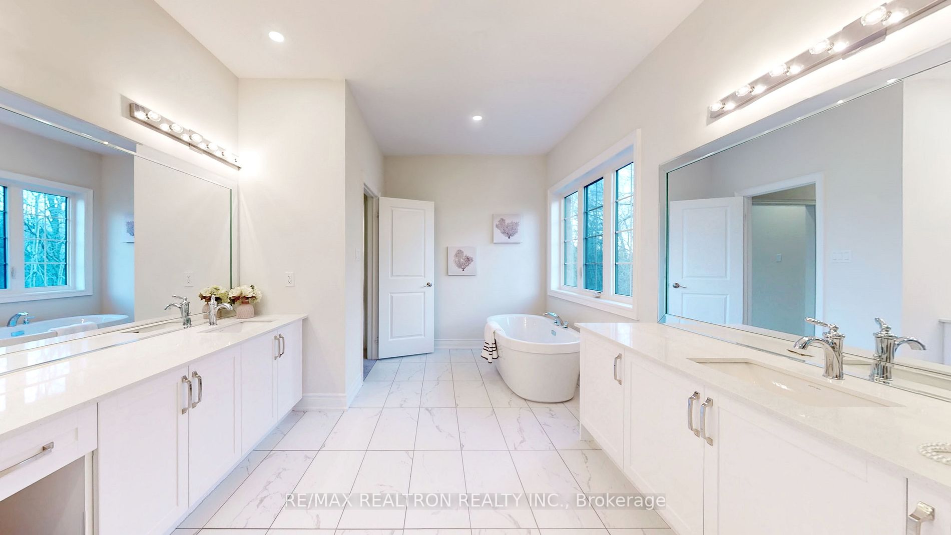 51 Bert Bell Crt