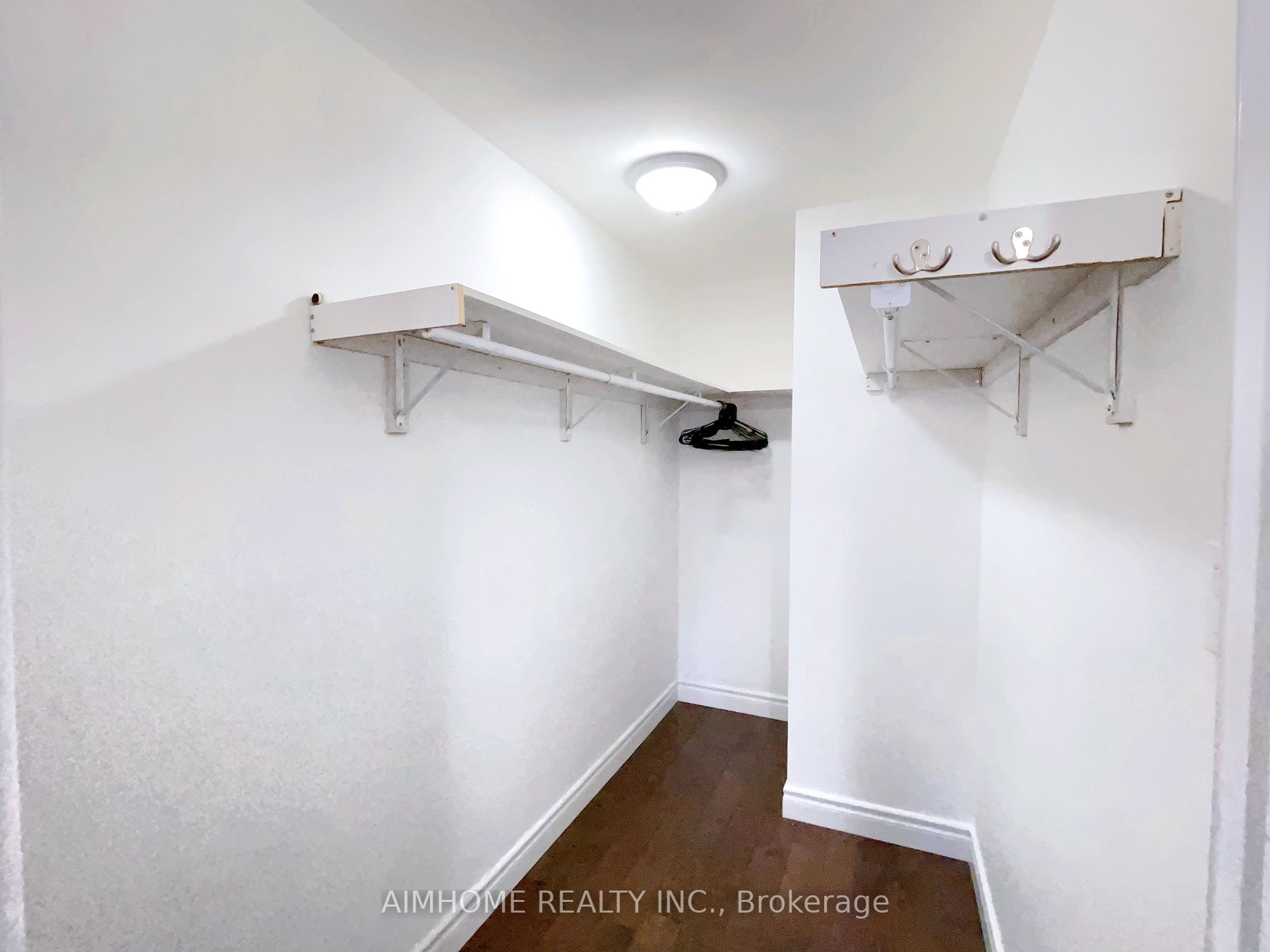 104 Beck Dr