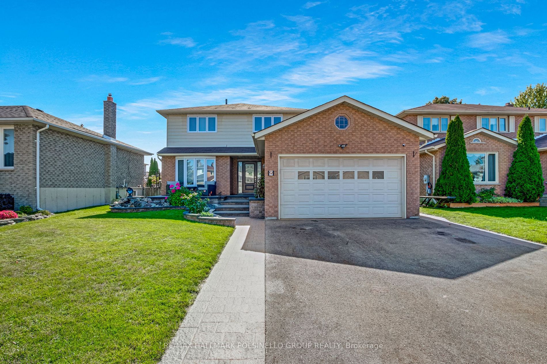 9 Castille Cres
