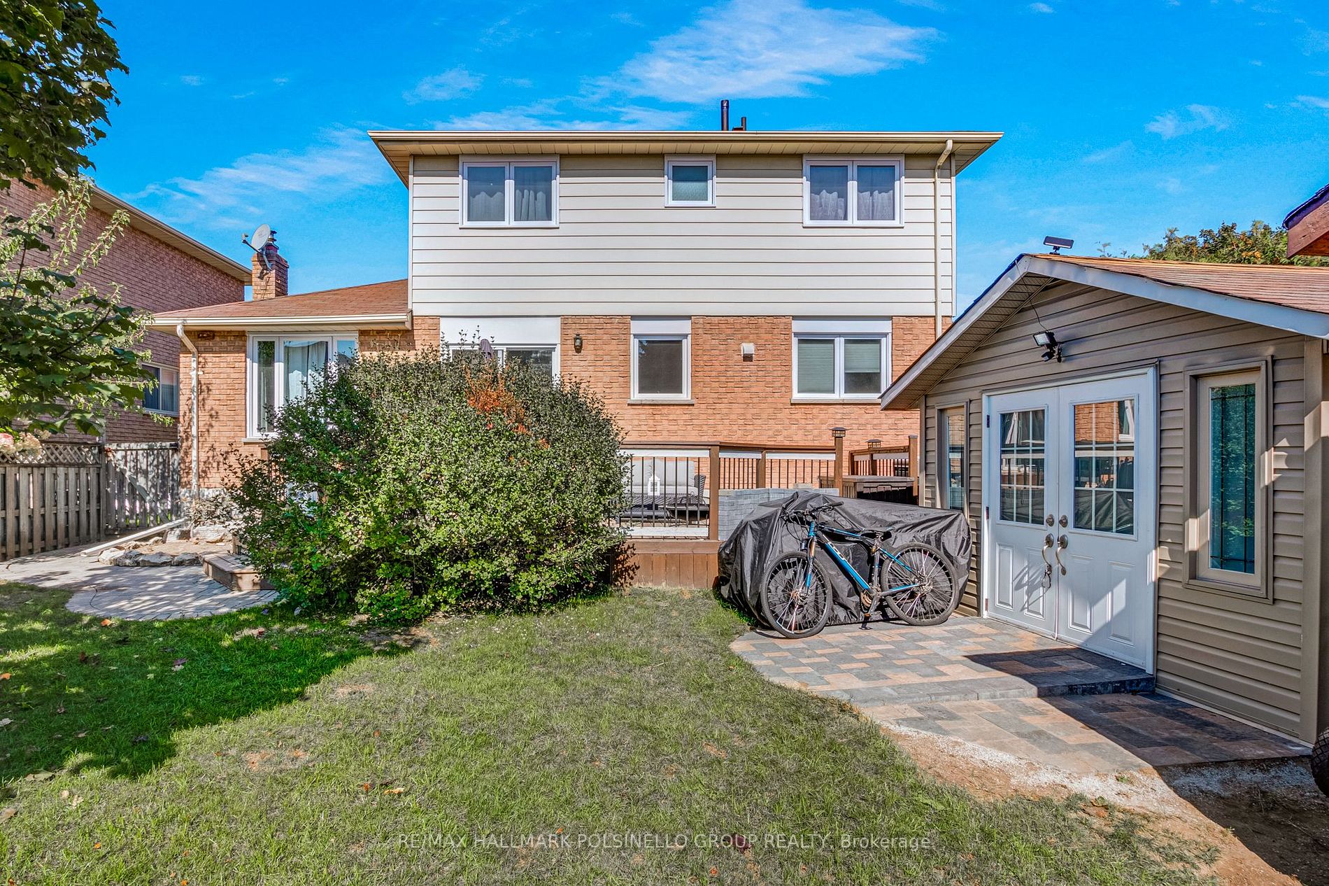 9 Castille Cres