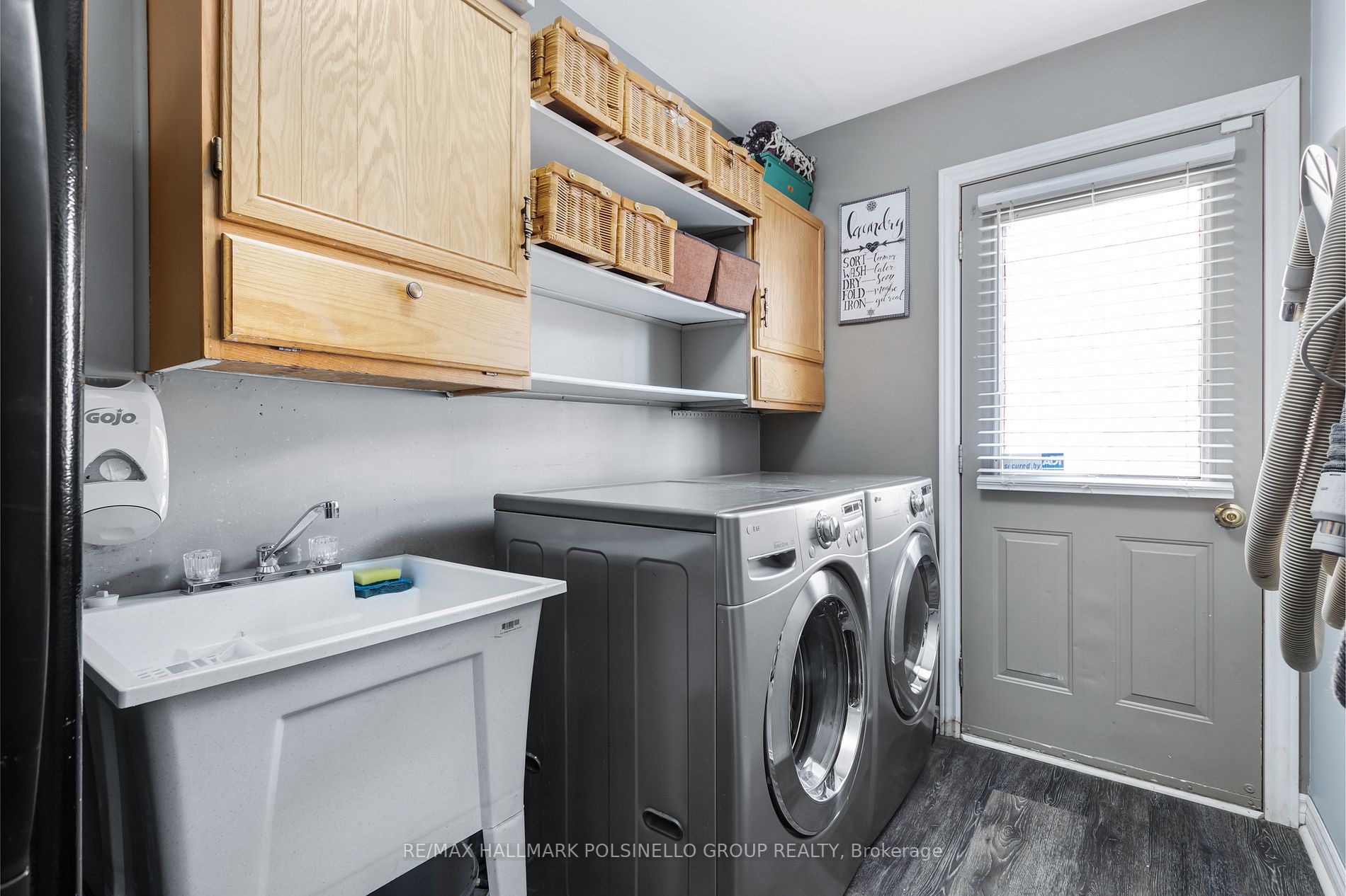 9 Castille Cres
