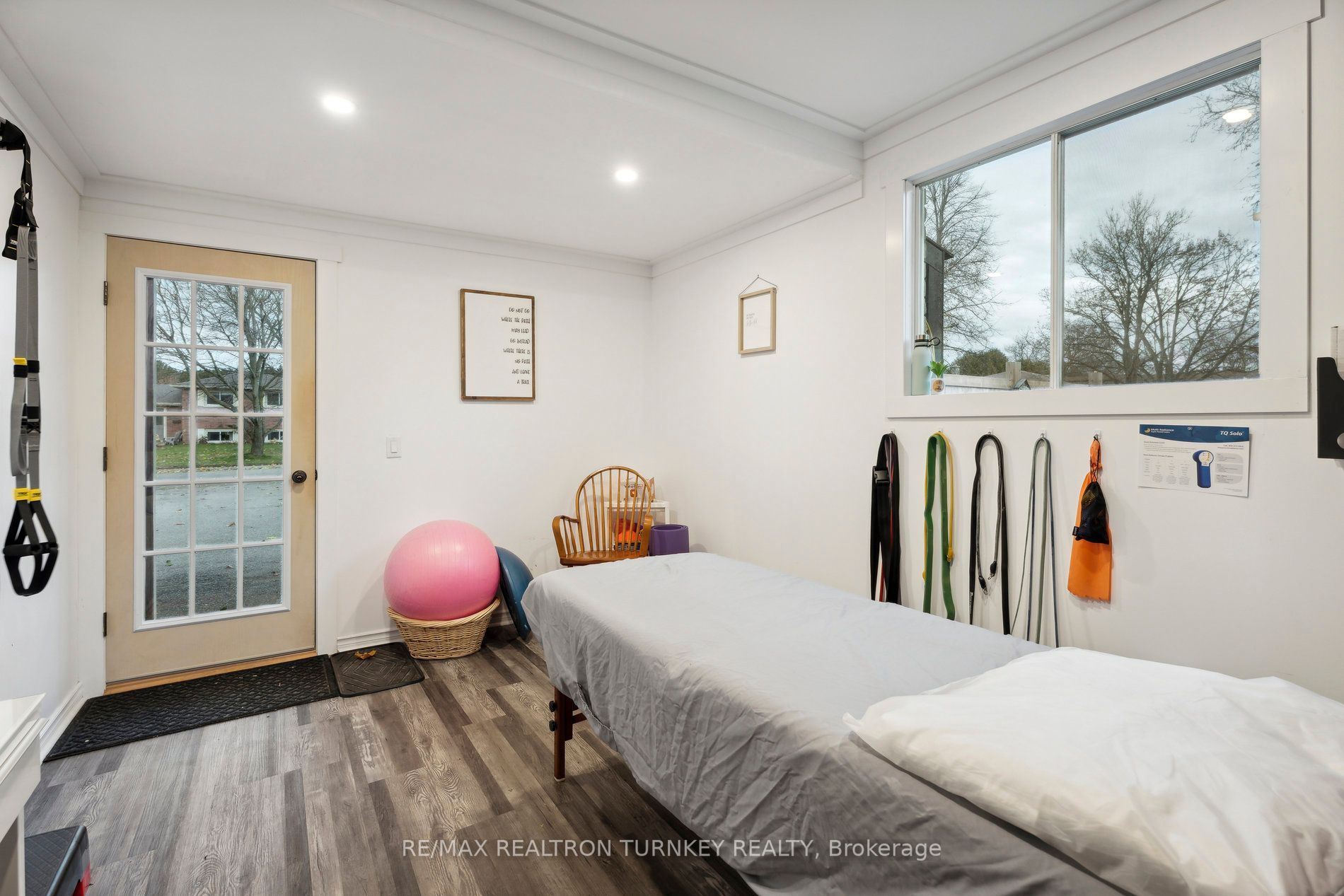 11 Wright Dr
