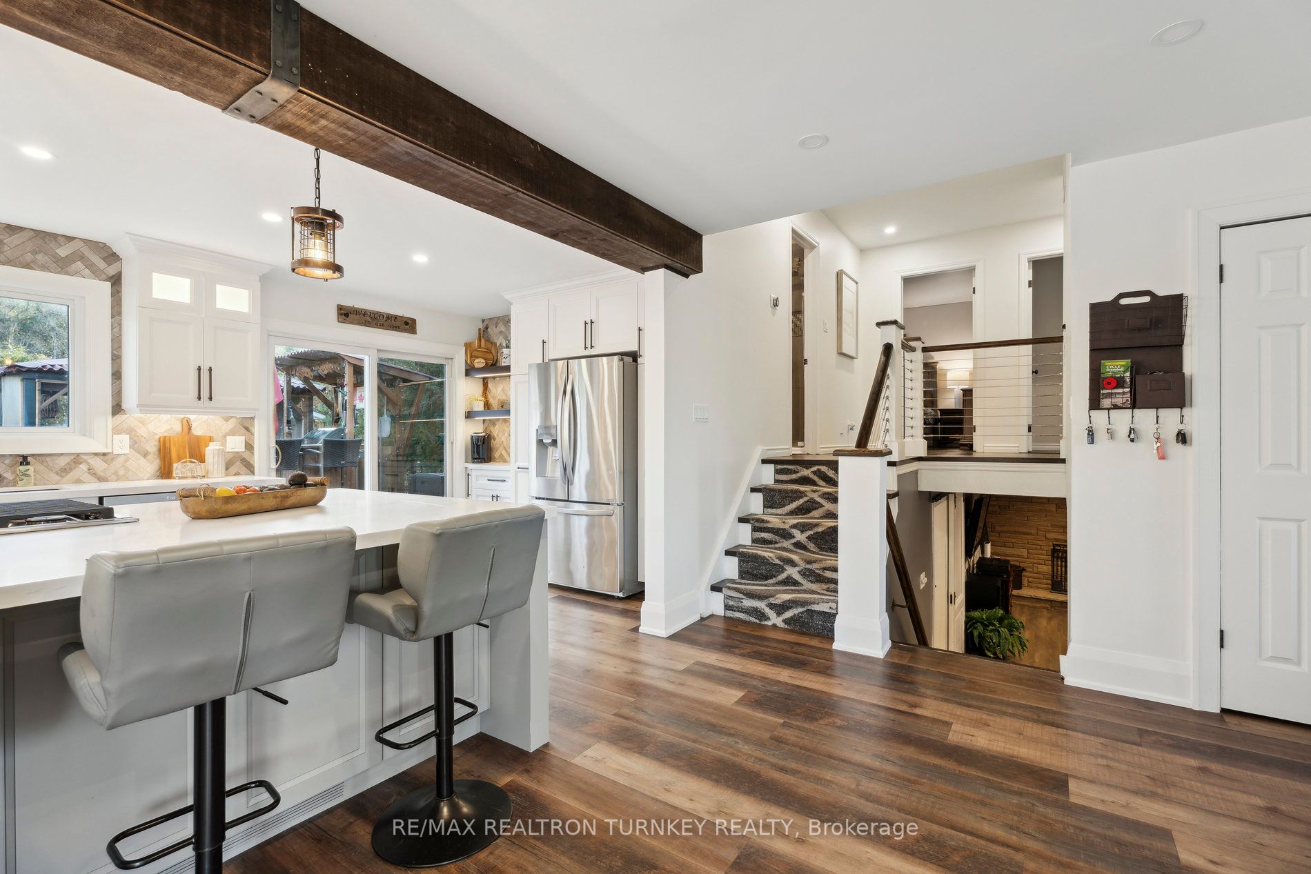 11 Wright Dr