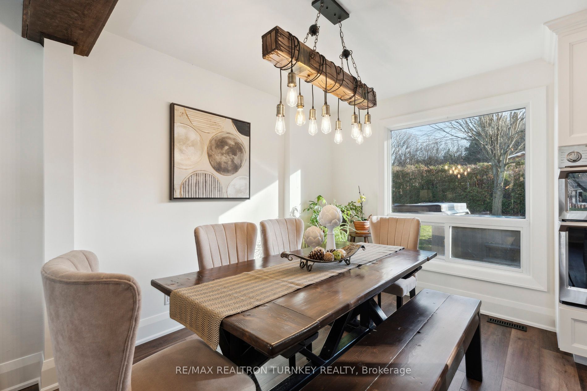 11 Wright Dr