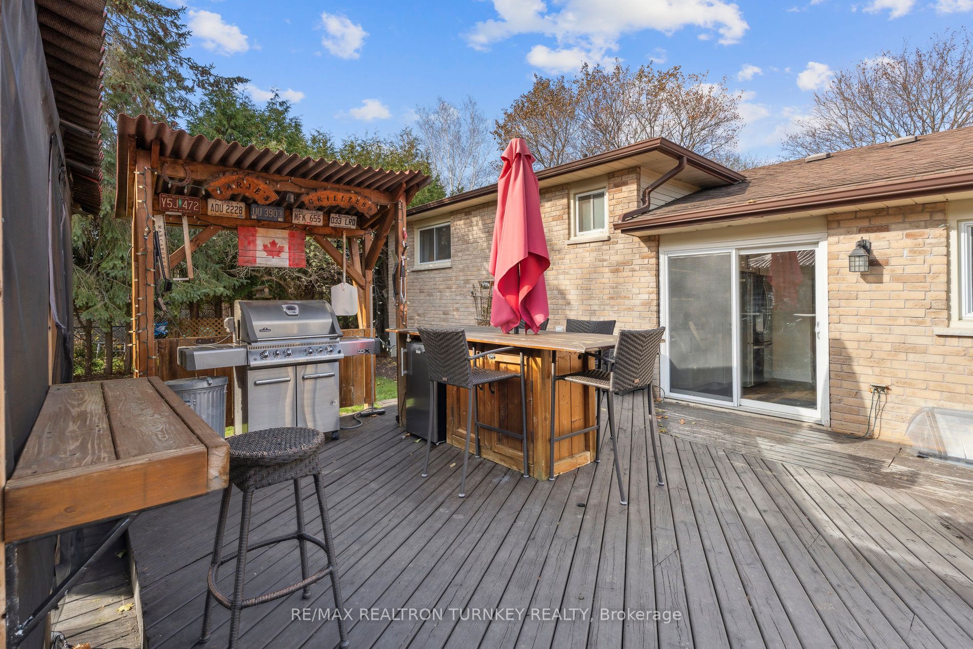 11 Wright Dr